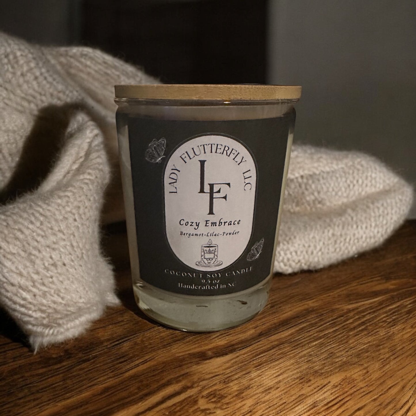 Cozy Embrace 9.5 oz Candle